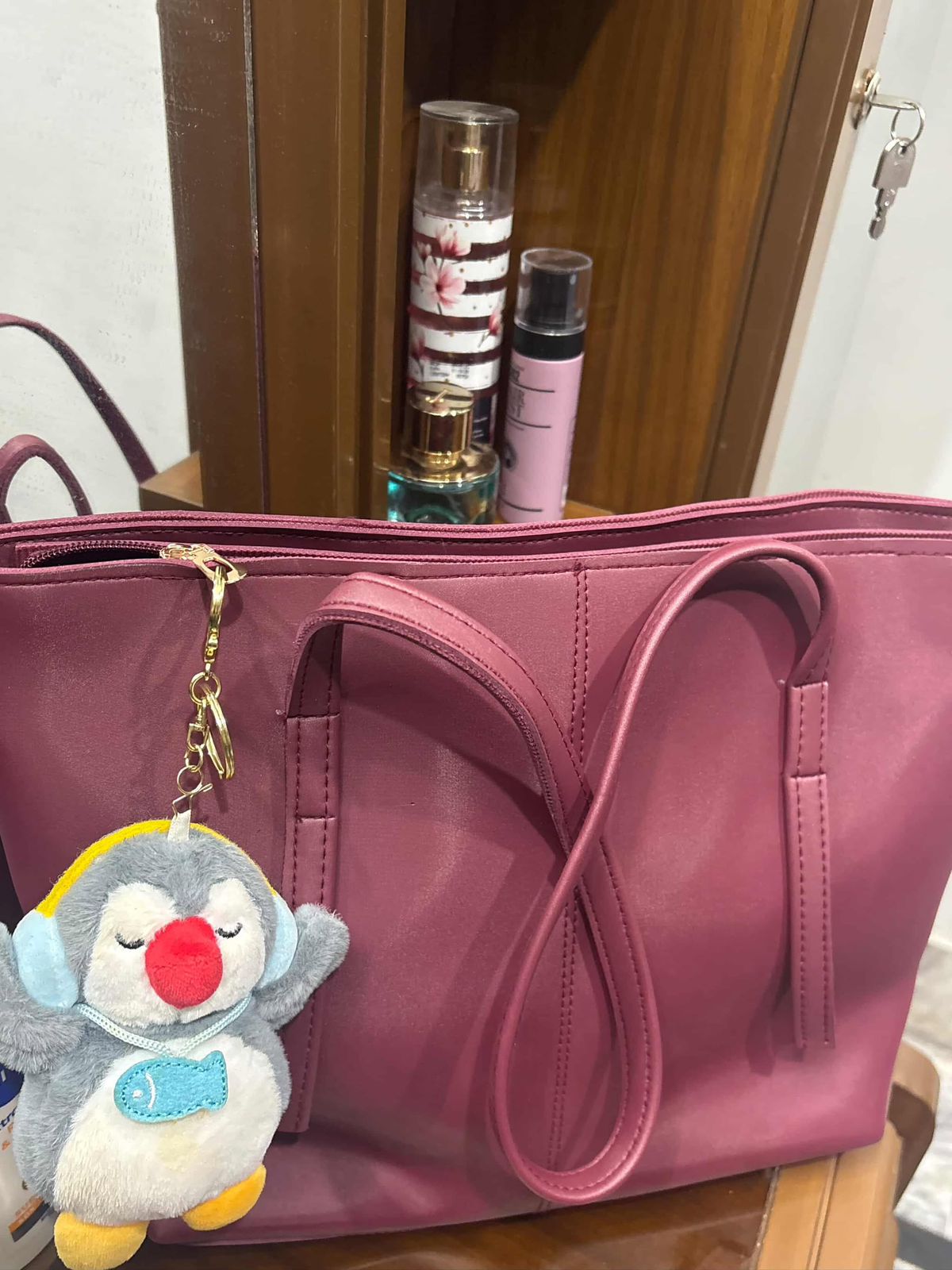 Tote Shoulder - Red Vine